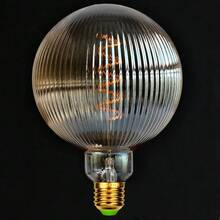 1个G125波纹螺旋LED灯丝灯泡，220-240V 4W E27灯头，2300K暖黄光可调光琥珀色玻璃灯罩，适用于客厅、餐厅、卧室、台灯、吊灯等，营造温馨家居照明，尺寸：4.92英寸 x 6.88英寸 - G125 Ripple - 查看 11