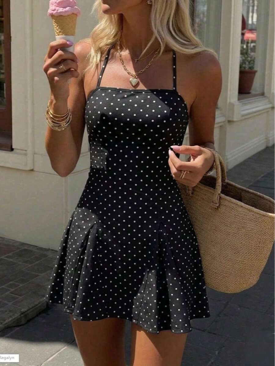 女士波点复古时尚吊带无袖迷你连衣裙，修身剪裁，A字裙摆，度假优雅之选 - 黑與白 - 查看 1