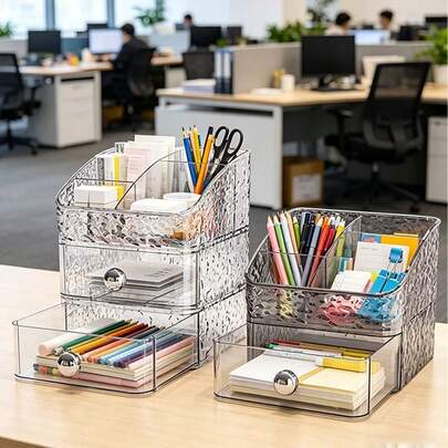 Hộp đựng đồ dùng học tập/làm việc xếp chồng được, trong suốt, họa tiết băng đá, hộp đựng bút chì, văn phòng phẩm dạng ngăn kéo, cực kỳ tiện lợi để lấy văn phòng phẩm! Thiết kế nhiều ngăn + ngăn kéo, phân loại bút chì, bút màu, tẩy, giấy ghi chú và các văn phòng phẩm khác để tạm biệt sự bừa bộn trên bàn làm việc. Có sẵn màu trong suốt/xám, dễ dàng tạo ra một môi trường học tập/làm việc gọn gàng và ngăn nắp, tối đa hóa cả tính thẩm mỹ và tính thực tiễn!