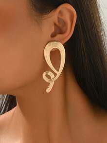 1 Pair Minimalist Asymmetrical Geometric Metal Earrings, Suitable For Casual And Holiday Daily Wear - Yellow Gold - View 4
