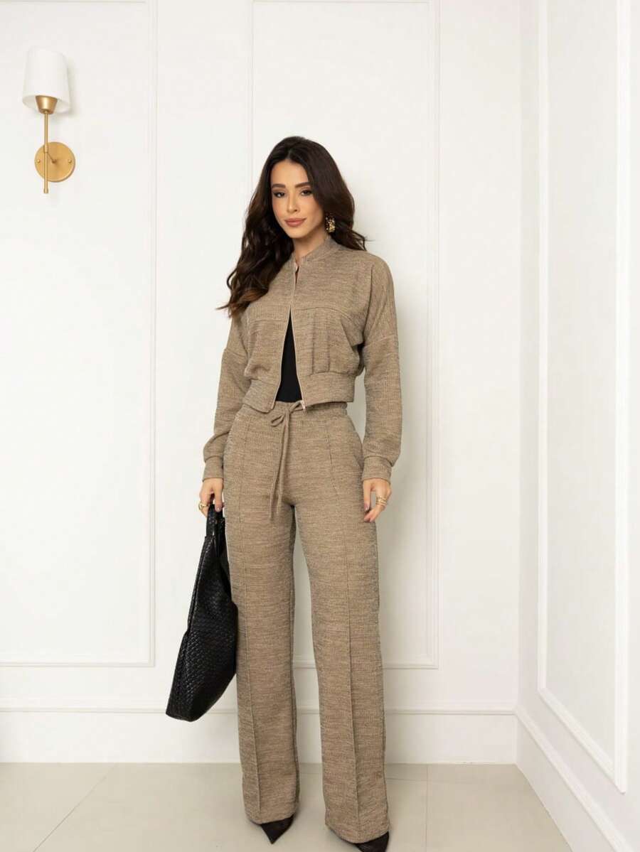 Cold Weather Set Consisting Of Ribbed Knit Pants And Top. - 米色 - 查看 1