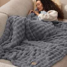 Bedsure Summer Vacation Bedding Set (Holiday Essentials), 3D Fleece Bubble Blanket For Couch, GentleSoft Blanket For Sofa Bed - Luxury Soft Cozy Blanket Gifts, High-Quality Polyester Twin XL Blanket, Soft Bedding Set Gift For Graduation/Vacation/Birthday Decoration/Back To School, For Room Decor, Home Decor, Bedroom Decor, Dorm Decor, Father's Day Gift - 灰色 - 查看 3