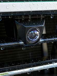 360°全景車用攝影機保護蓋,倒車攝影機鏡頭保護器。具備防塵、防刮、防霧、防碰撞功能。高畫質、高透明度、視野無遮擋,適用於轎車與SUV。高端汽車外觀保護配件。 - A - 查看 2