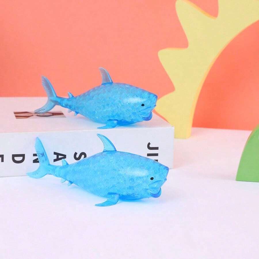 Stretchy Shark Squeeze Ball – Elastic Stress Relief Fidget Toy, Stretchable Sensory Stress Ball For Teens & Adults, Party Favor & Gift Bag Filler - 1PC - 查看 1