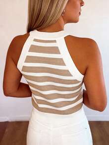 Áo tank top dệt kim kẻ sọc dành cho nữ, áo vest không tay có gân với cúc vàng trang trí, thích hợp cho mặc hàng ngày, công sở và dạo phố. - Màu Khaki - Xem 2
