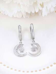 Pendientes de aro con colgante de estrella y luna de plata de ley 925 con circonita cúbica, aretes hipoalergénicos para uso diario, regalo de cumpleaños para mujeres - Plateado - Ver 5