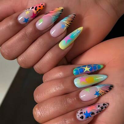 Vibrant Summer-Inspired "Sweet And Spicy" Nail Stickers Feature Hand-Painted Leopard And Zebra Prints, Shimmering Star Patterns, And French Manicure Pointed Tips. The Slender Pointed Shapes, Paired With A Blue-Yellow Gradient, Create A Cool, Edgy, And Stylish False Nail Set Inspired By 90s, Y2K Nail Art, And Street Dance Aesthetics.