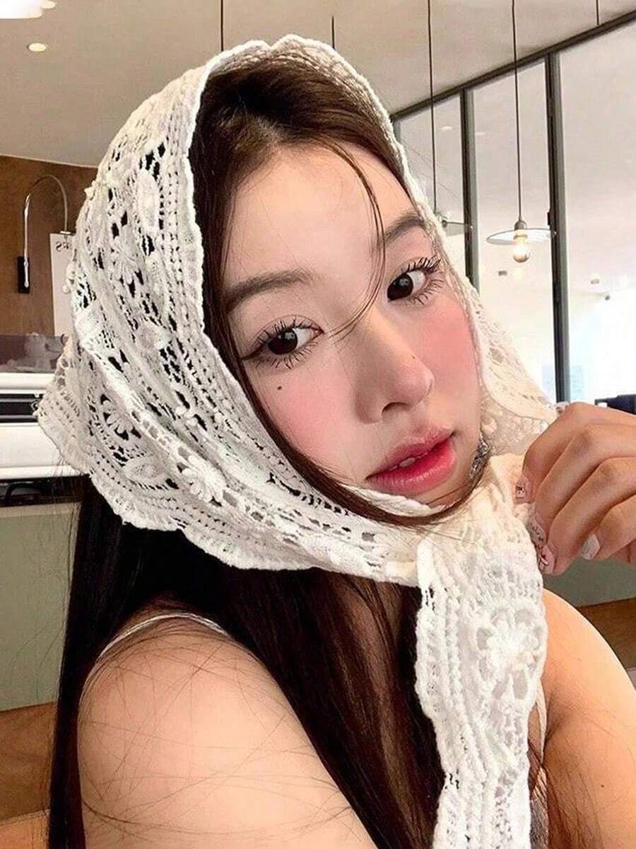 1件纯色钩编花卉蕾丝轻薄春夏披肩，女士装饰围巾带蝴蝶结夏季发饰沙滩女士头巾度假发带时尚头带适合户外活动、度假、旅行、服装配饰和礼品