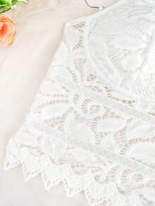 Lace Trim Cropped Camisole - White - View 11