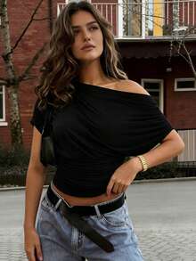 Parte superior casual de verano para mujer de unicolor con diseño de busto fruncido y diseño hombros descubiertos, adecuado para citas diarias y vacaciones en color negro - Negro - Ver 6