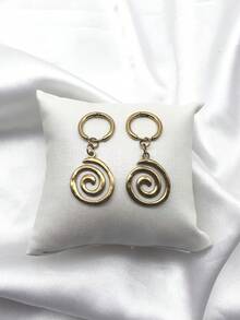 1 Pair 18K Gold Plated Stainless Steel Spiral Seashell Geometric Minimalist Earrings, Elegant Ocean Beach Resort Style Jewelry For Women - Yellow Gold - View 5