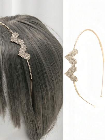 1条女士甜美简约发带，饰有心形水钻，适合各种场合，是一款百搭的头饰发带，适合夏季、假日和旅行佩戴。