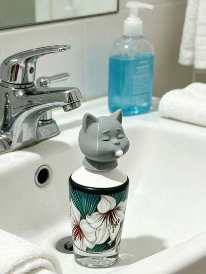 Cat-Shaped Toothpaste Squeezer, Adds Fun And Creativity To Your Bathroom, Ideal For Pet Lovers, Makes Brushing Teeth More Enjoyable.