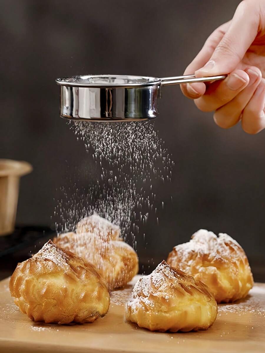 Rây bột mini cầm tay bằng thép không gỉ, mắt lưới 40, dùng để rây đường bột, bột ca cao, rây làm bánh dùng trong gia đình.