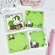 1 tờ giấy ghi nhớ không dính hình chú thỏ Miffy dễ thương với họa tiết hoạt hình tinh tế, dày dặn và chắc chắn, lý tưởng để viết tin nhắn và ghi chú, vẻ ngoài bắt mắt tạo thêm nét ấm áp cho việc sử dụng hàng ngày. Kiểu dáng ngẫu nhiên. - Nhiều màu - Xem 4