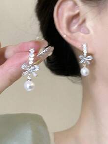 Kuuioe 2pcs Bow Detail Bowknot Design Faux Pearl Stud Earrings With Rhinestone Decoration For Women Sweet And Lovely Spring Daily Wear Jewelry Y2K Style Elegant Accessories Valentines - Butterfly - 查看 1