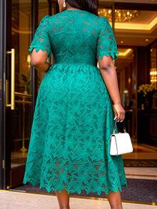 Plus Size Women's Green Lace Floral Hollow-Out Elegant A-Line Dress, Suitable For Party And Wedding Spring - Green - View 2