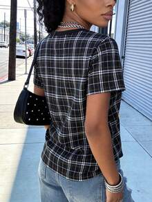 DVSLOE Women's Loose Casual Plaid Short Sleeve T-Shirt, Vintage Letter Print Top, Suitable For All Seasons, Perfect For Daily Commute, Street Wear And Gatherings - Multicolor - View 3