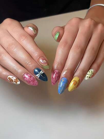 24 Pcs Summer Almond Nails Art Design Incorporating Bohemian Art Graffiti Style Elements Such As Flowers, Dragonflies, And The Sun. Press On Nails Acrylic Create A Unique And Artistic Nail Art Look Suitable For Women And Young Women For Various Occasions Such As Daily Life, Dates, And Parties.