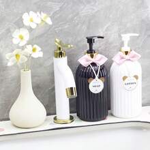 2pcs Refillable Soap And Lotion Dispenser Set, With Cute Bear Pattern Acrylic Labels, Pink Bow, And Funnel, 500ml Capacity Soap Dispenser, PET Material Soap Bottle, Stylish Bathroom & Kitchen Counter Storage Bottles, Suitable For Home, Apartment Bathroom And Kitchen Use. Fashionable And Minimalist Storage Bottles, High-Quality Kitchen Soap Dispenser, Elegant Housewarming Or Back To School Gift, Bathroom Accessories, Practical Holiday Gift - Multicolor - View 5