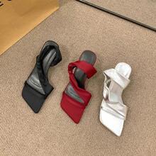 Women Flat Sandals - Black - View 5