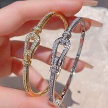 1 pieza Brazalete de lujo estilo celebridad con incrustaciones micrométricas con forma de casco de caballo, y un exquisito brazalete - Pulsera de herradura - Ver 6