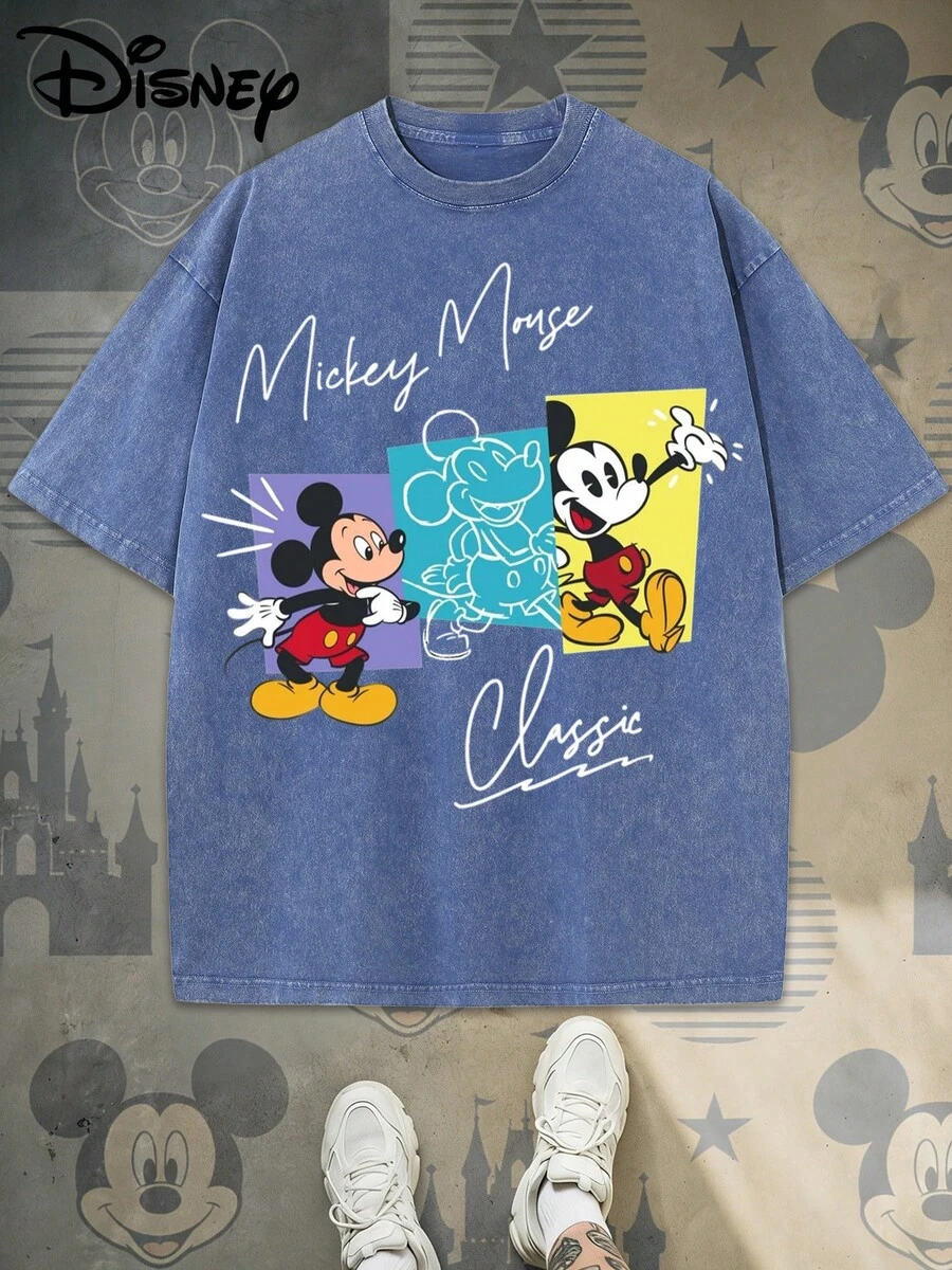 Disney Disneyland 100 Percent Cotton,Pop Art Nostalgia Tee – Cute Animated Rodent In Triple Panel Design With 'Classic' Calligraphy | Oversized Cozy Tee For Girls & Women | Y2K Retro Collection, Made Of 100% Cotton High-Quality Fabric, Fine Needle Carding, Relaxed And Comfortable, Suitable For Both Men And Women, Suitable For Young Street Hipsters. - Màu xanh lam - Xem 1