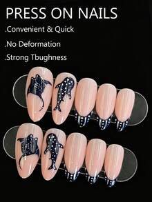 Bộ 24 móng tay giả in hình nàng tiên cá, hình dáng hạnh nhân cỡ trung bình, kiểu Pháp màu nude, viền móng màu xanh hải quân mùa hè với họa tiết nàng tiên cá/cá đuối tinh tế, thích hợp cho kỳ nghỉ biển, đi làm hàng ngày, hẹn hò, dự tiệc. Cũng là món quà ý nghĩa dành cho bạn bè yêu thích đại dương, sinh vật biển và kiểu làm móng độc đáo. - Màu xanh hải quân - Xem 2