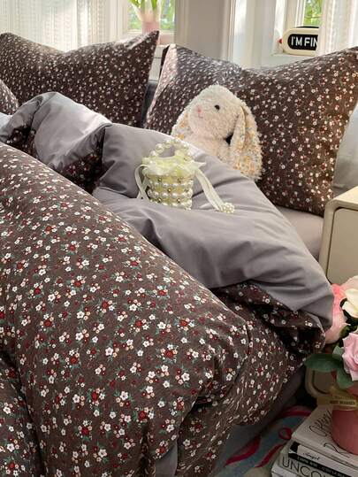 4pcs/Set (1pc Duvet Cover + 1pc Bed Sheet + 2pcs Pillowcases) New Ditsy Floral Soft Breathable Skin-Friendly Brushed Fabric Bedding Set, Moisture-Wicking, Durable, Fade-Resistant, Antibacterial, Suitable For Bedroom, Guest Room, Dorm, All Seasons