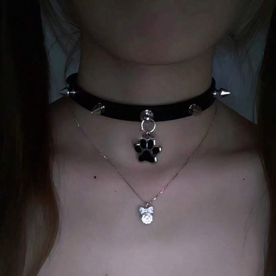 Punk Subculture Bone Rivet Choker Collar, Pure Desire Style Rebellious Puppy Punk Necklace - 項圈[柳釘爪印吊墜] - 查看 1