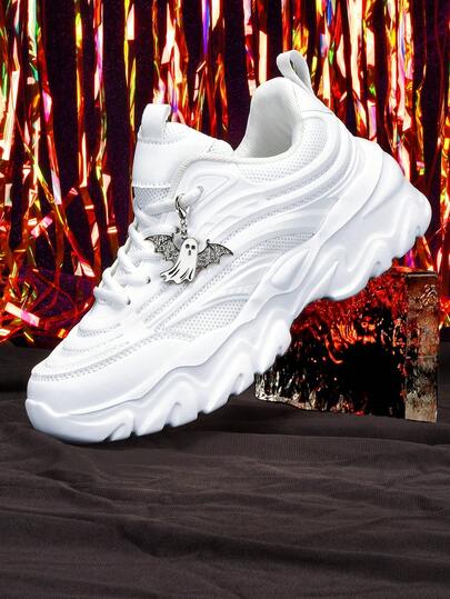 Women's 5CM Platform Thick Sole Chunky Sneakers, Featuring Ghost Metal Chain Decor, Mesh Breathable Material, Wavy EVA Outsole, Casual Sports Shoes, Suitable For Daily Wear, Commuting, Sweet & Spicy Style, Unique Design, Soft, Non-Slip, Lightweight And Comfortable