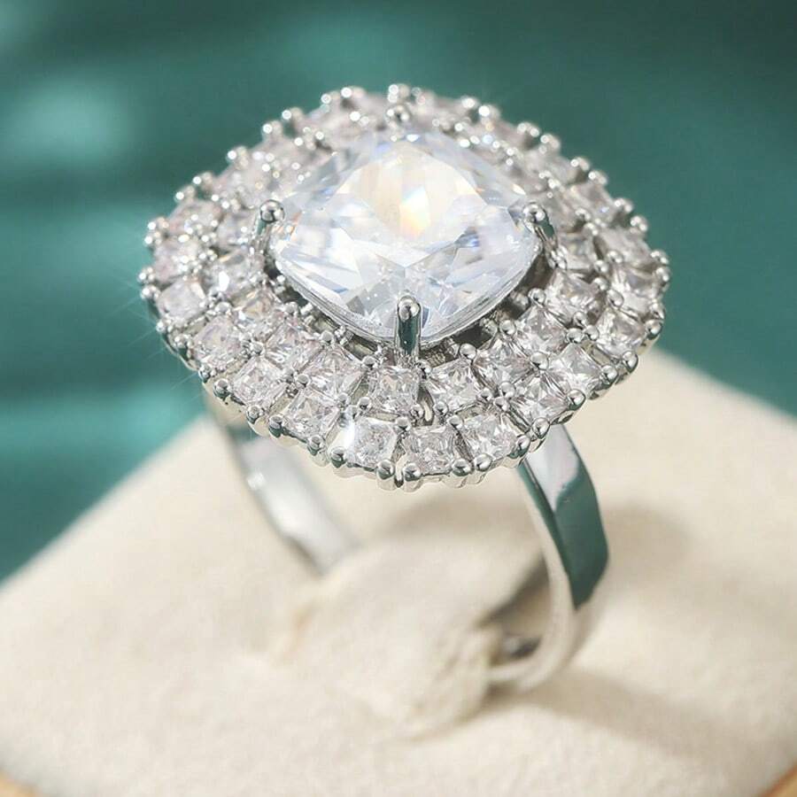 Anel de Zircônia Cúbica Quadrado Luxuoso e Cintilante, um Acessório de Joalheria Requintado para Casamentos e Festas, um Acessório Feminino Refinado, Joias da Moda, um Presente Lindo - Prata - Visão 1