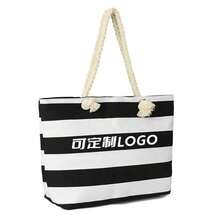Túi bãi biển vải canvas kẻ sọc thời trang, túi đeo vai kẹp nách đa năng cho nữ, thiết kế dung tích lớn với không gian rộng rãi, dễ dàng đựng đồ dùng cá nhân. Phong cách đơn giản thường ngày, chất liệu vải bền, gia công chắc chắn. Phù hợp cho đi chơi hàng ngày, du lịch biển, mua sắm, vẻ ngoài tươi mới và không lỗi mốt, tính ứng dụng cao, dễ dàng phối với nhiều trang phục. - mảnh đơn - Xem 12