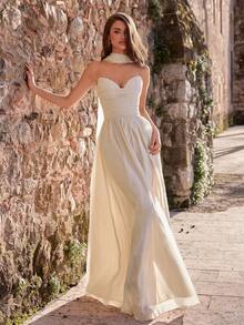 女士无肩带褶裥连衣裙，精致全褶裥面料，修身剪裁，适合庆典场合 - 杏色 - 查看 4