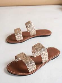 2024 Summer New Sexy Open Toe Plus Size Flat Sandals - Champagne - View 4