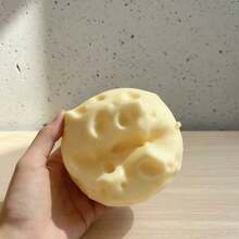 Pale Yellow Cheese Coconut Oil Cheese Squishy – Soft Dough Texture With Creamy Filling, Silent Squeeze Stress Relief Toy Desk & Mindful Breaks – 2026 Trending Sensory Gadget Adults 7cm - 黃色 - 查看 8