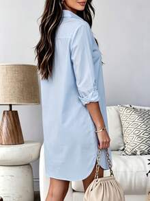 Robe chemise polyvalente pour femmes, couleur unie, à simple boutonnage, ample, avec ourlet asymétrique et poches, idéale pour le travail et les sorties, printemps - Bleu azur - Voir 3