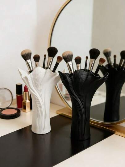 1pc Large Capacity Makeup Brush Holder, Modern Minimalist Leaf-Shaped Decorative Pen Cup & Vase, Cosmetic Organizer Box, Desktop Storage Gift, Home Decor