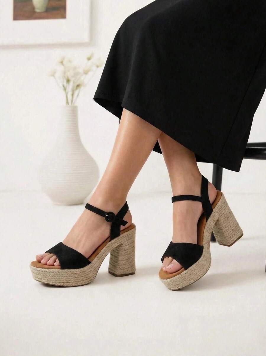Textile Sandals In Black, Gold, And Apricot With A Wide Heel And Platform, Lined With Braided Jute, And Featuring A Front Strap And Adjustable Ankle Strap For Added Support. Elegant And Comfortable, They're Ideal For Both Casual And Formal Summer Looks. - 全黑 - 查看 1