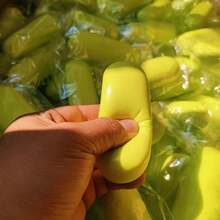 1个软萌粘捏玩具，PU材质，牛油果/草莓/牛奶/巧克力米糕造型，慢回弹减压捏捏乐 - 彩色 - 查看 7