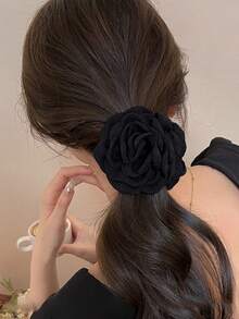 1个布艺3D玫瑰花发夹，玫瑰花造型发饰，适合日常佩戴和优雅的户外场合。 - 彩色 - 查看 7