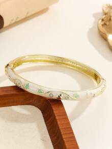 1pc Fashion New Gold-Plated Exquisite Rhinestone Inlaid Flower Pattern Enamel Filigree Bangle Bracelet Jewelry Gift For Women And Girls - White - View 3