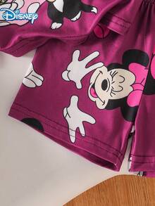 Bộ đồ ngủ ngắn tay 2 mảnh in hình chuột Minnie dễ thương dành cho bé gái của Disney, đồ mặc nhà thường ngày thoải mái cho trẻ em, áo thun cổ tròn màu tím và quần short cạp chun kẻ sọc. - Màu tím - Xem 7