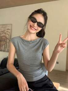 女款素色船領短袖T恤，修身腰線設計針織上衣，夏季款 - 灰色 - 查看 4