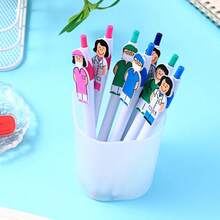 Caneta Esferográfica Fofa de Desenho Animado de Médico e Enfermeira, Papelaria Criativa com Clipe de Padrão de Médico e Enfermeira, Caneta Esferográfica de Plástico com Botão de Pressão e Personagem de Desenho Animado, Presente do Dia da Enfermeira e Dia do Médico, Caneta Esferográfica Criativa com Clipe para Médico Homem e Enfermeira Mulher, Caneta Promocional com Tinta a Óleo, Presente para Médicos e Enfermeiras - A - Visão 3