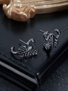 1 Pair Fashionable Street Style Scorpion Stud Earrings For Men, Unique Scorpion Design Men's Accessory, Suitable For Daily Wear, Gift For Friends On Holidays, Birthdays, Anniversaries - Multicolor - View 8