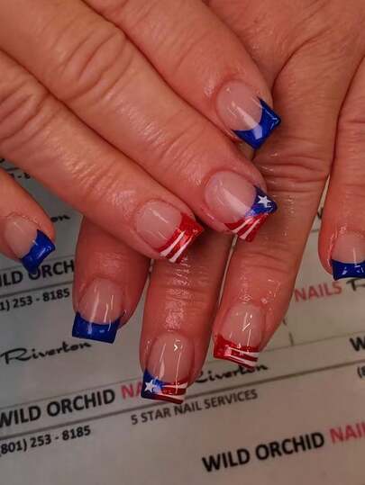 24pcs Shiny Short Square Nails, Classic Blue And Red French Nails, White Five Pointed Star, Striped Pattern Design, Simple Daily Women's Nail Products, Independent Day Holiday Nails, Spring And Summer Nails