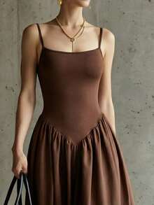 HUTENER 夏季复古方领吊带连衣裙，收腰飘逸裙摆，度假及拍照氛围连衣裙，优雅 - 棕色 - 查看 2