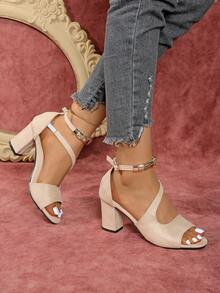 Women's Fashion One-Buckle Roman Sandals, Open Toe High Heels, Plus Size - Apricot - View 4
