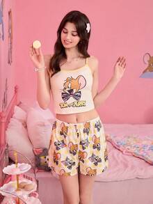 Noctvar OBM Sleepwear X TOM & JERRY 两件套女士可爱猫鼠卡通印花吊带背心和短裤套装，舒适透气，适合室内外穿着 - 彩色 - 查看 5